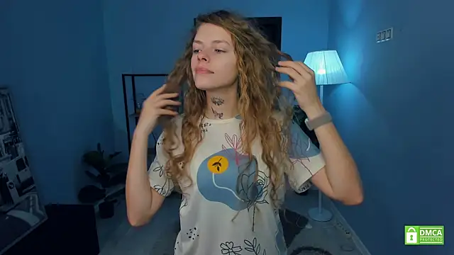 RayaNenlia online show from 11/19/25, 05:07