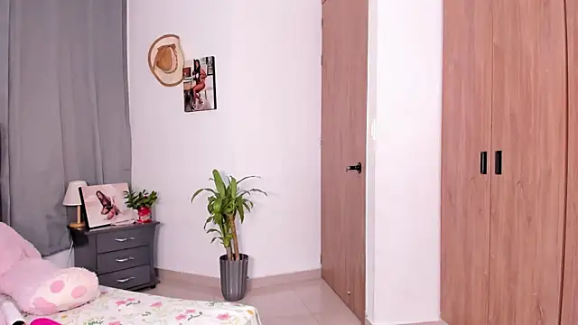 AfroditaRoy online show from 03/11/26, 12:05