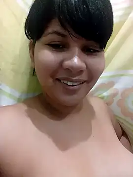 Snapshot of Yara0k chatting on 01/13/25, 11:30 Yara0k online show from 01/13/25, 11:30