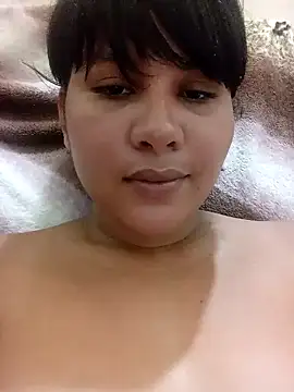 Snapshot of Yara0k chatting on 01/24/25, 01:25 Yara0k online show from 01/24/25, 01:25