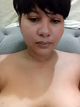 Snapshot of Yara0k chatting on 01/29/25, 09:44 Yara0k online show from 01/29/25, 09:44