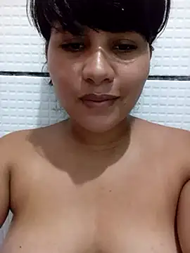 Snapshot of Yara0k chatting on 02/05/25, 08:14 Yara0k online show from 02/05/25, 08:14