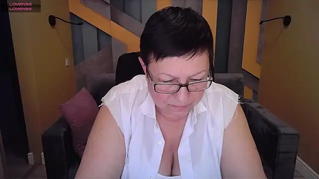 BarbaraTurners online show from 02/08/25, 02:26