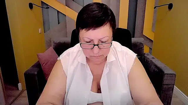 BarbaraTurners online show from 02/17/25, 03:36