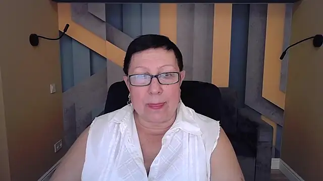 BarbaraTurners online show from 10/24/25, 06:26