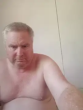 Snapshot of SA_BULL chatting on 01/25/25, 08:42 SA BULL online show from 01/25/25, 08:42