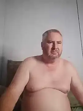 Snapshot of SA_BULL chatting on 02/23/25, 07:33 SA BULL online show from 02/23/25, 07:33