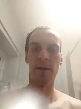 Mrleitenant online show from 12/15/25, 10:36