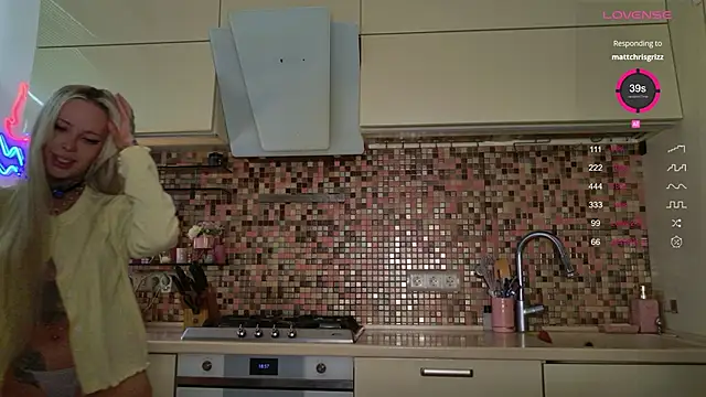 Snapshot of 2badforyou chatting on 02/24/26, 11:19 2badforyou online show from 02/24/26, 11:19