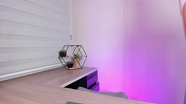 bulma bambina  online show from 01/25/25, 08:00