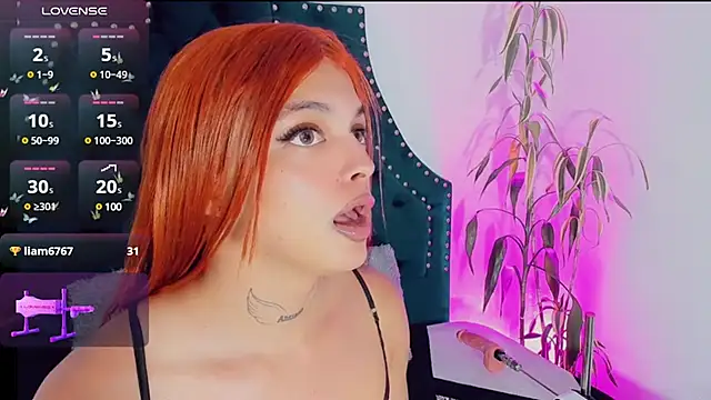 Emmaa Saenz  online show from 02/13/25, 02:01