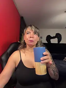 charlotedoll online show from 12/19/25, 06:09