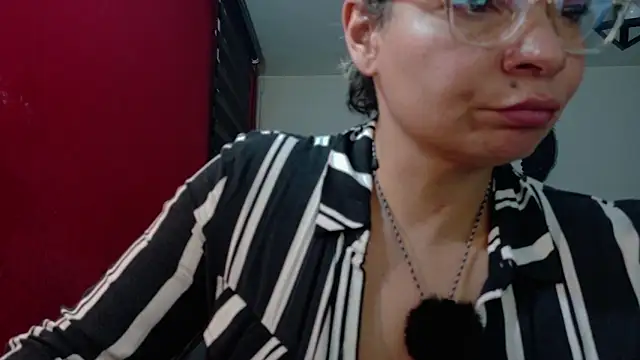 Snapshot of charlotedoll chatting on 05/16/26, 02:41 charlotedoll online show from 05/16/26, 02:41