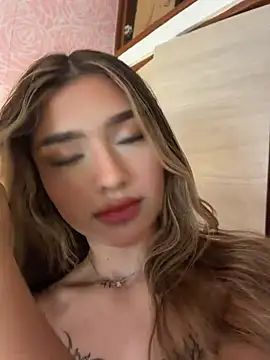 Arianavillada online show from 05/17/26, 03:37