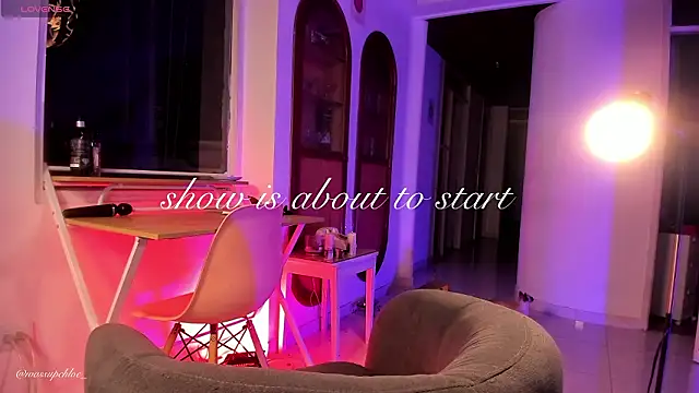 misschloe   online show from 03/09/26, 02:15