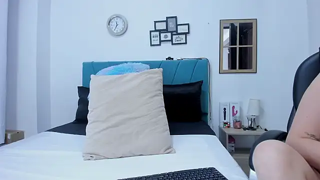 kamila lopez online show from 02/08/26, 07:28