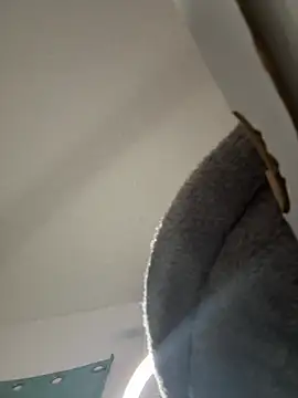 CharismaaBanx online show from 12/18/24, 09:04