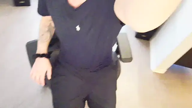 Hot ToyBoy6974 online show from 12/14/24, 12:12