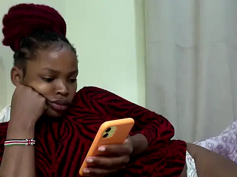 queen-sasha online show from 04/15/26, 08:09