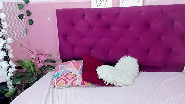 Snapshot of candysmitxxx chatting on 03/04/25, 02:17 candysmitxxx online show from 03/04/25, 02:17