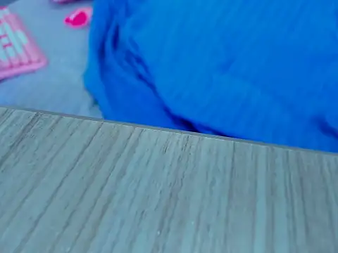 Snapshot of candysmitxxx chatting on 03/18/25, 06:57 candysmitxxx online show from 03/18/25, 06:57