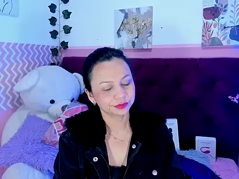 Snapshot of candysmitxxx chatting on 09/15/25, 03:17 candysmitxxx online show from 09/15/25, 03:17