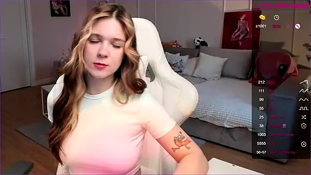 Frau Lina online show from 03/18/26, 03:15