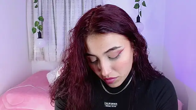 veronicaxx69 online show from 12/17/24, 01:38