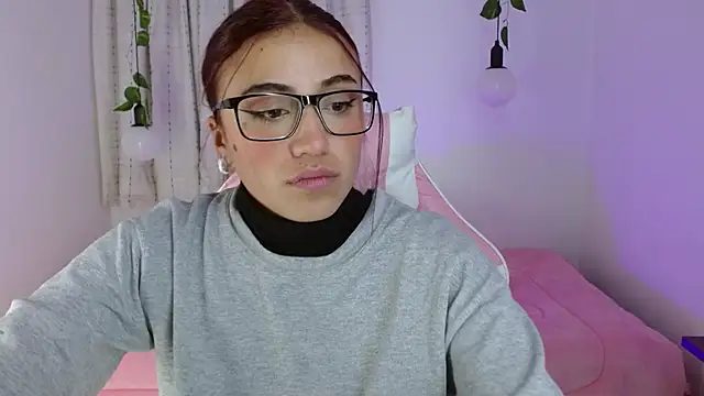 veronicaxx69 online show from 12/24/24, 05:38