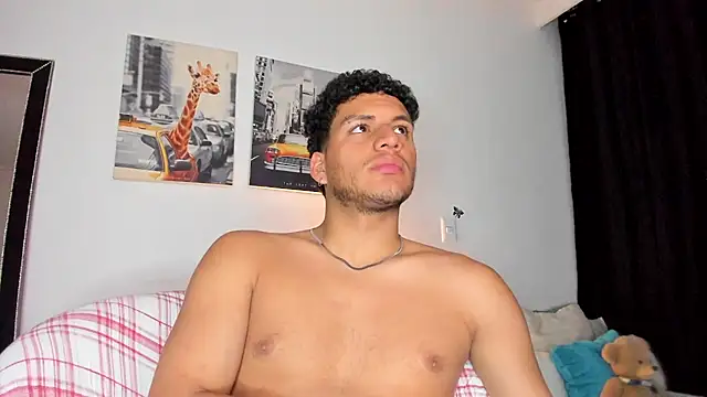 Snapshot of Curlblue chatting on 01/20/25, 03:48 Curlblue online show from 01/20/25, 03:48