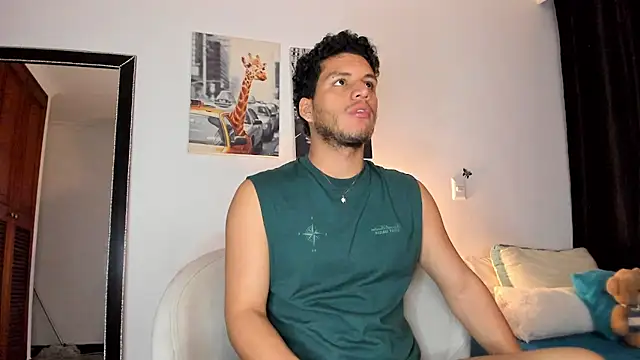 Snapshot of Curlblue chatting on 02/07/25, 04:16 Curlblue online show from 02/07/25, 04:16