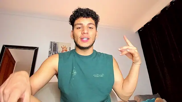 Snapshot of Curlblue chatting on 03/11/25, 03:05 Curlblue online show from 03/11/25, 03:05