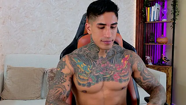 AdanReilly online show from 03/13/26, 07:53