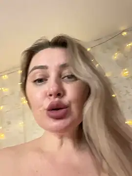 LadyLolyPop  online show from 12/25/24, 10:06