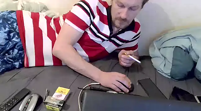 Snapshot of Jony123aa chatting on 01/19/25, 02:49 Jony123aa online show from 01/19/25, 02:49