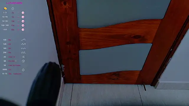 Snapshot of Martina-Roberts chatting on 01/22/25, 05:49 Martina-Roberts online show from 01/22/25, 05:49