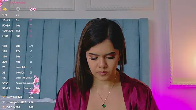 Snapshot of Martina-Roberts chatting on 03/10/25, 02:59 Martina-Roberts online show from 03/10/25, 02:59