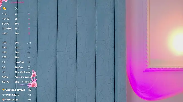 Snapshot of Martina-Roberts chatting on 03/11/25, 06:08 Martina-Roberts online show from 03/11/25, 06:08