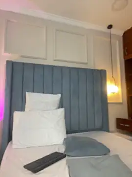 Snapshot of Martina-Roberts chatting on 03/12/25, 03:18 Martina-Roberts online show from 03/12/25, 03:18