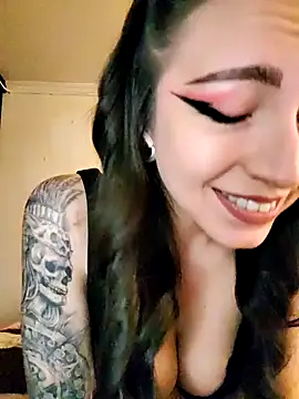 Paudelatorre online show from 11/22/25, 02:54