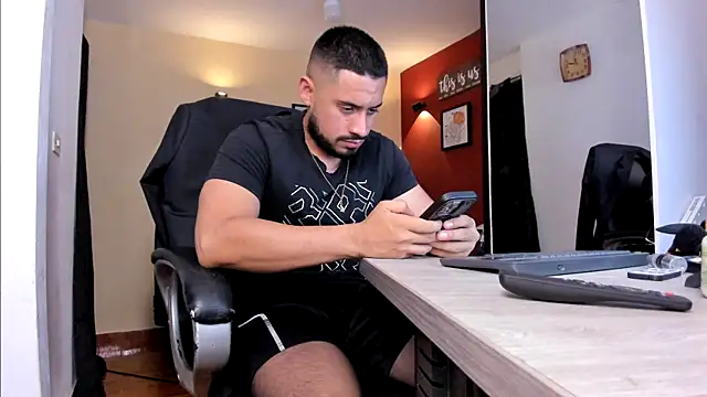 thesexlawyer1 online show from 04/15/26, 04:19