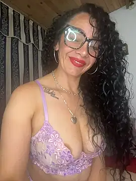 Snapshot of JULYSEX1 chatting on 07/07/26, 01:15 JULYSEX1 online show from 07/07/26, 01:15