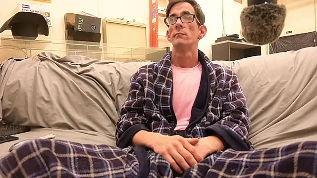 joeiandola online show from 04/11/26, 03:11