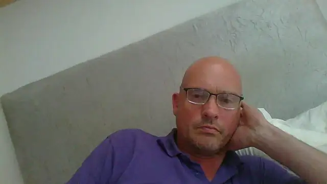 Snapshot of mrtickle0025 chatting on 04/29/26, 03:05 mrtickle0025 online show from 04/29/26, 03:05