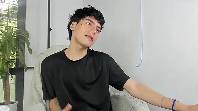 sebas rose online show from 09/28/25, 02:11