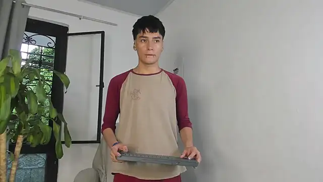 sebas rose online show from 10/19/25, 10:10