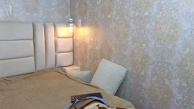 CrystalBrooke3x online show from 11/20/25, 06:29