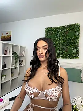 AylinRoss online show from 01/19/25, 07:04