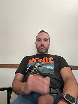 leon3875 online show from 03/30/26, 03:24