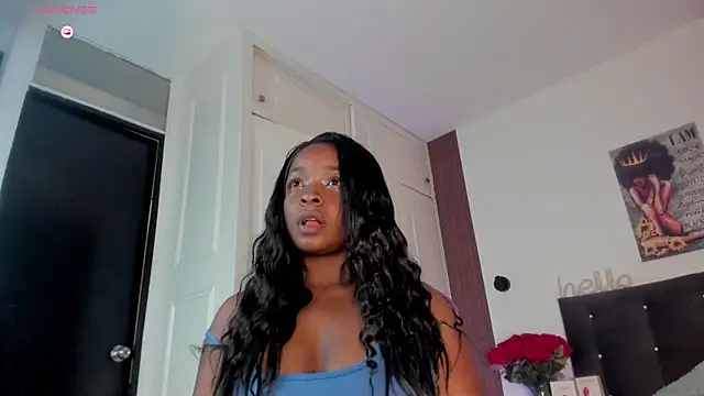 Snapshot of Reina_Love2 chatting on 02/26/26, 01:10 Reina Love2 online show from 02/26/26, 01:10